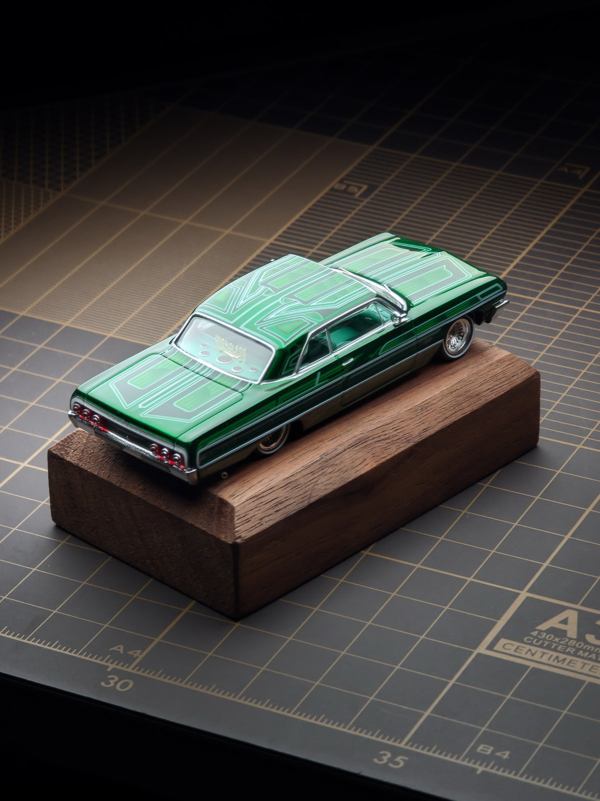 [Pre-order] 97 M 1:64 1964 Impala SS Lowrider Green