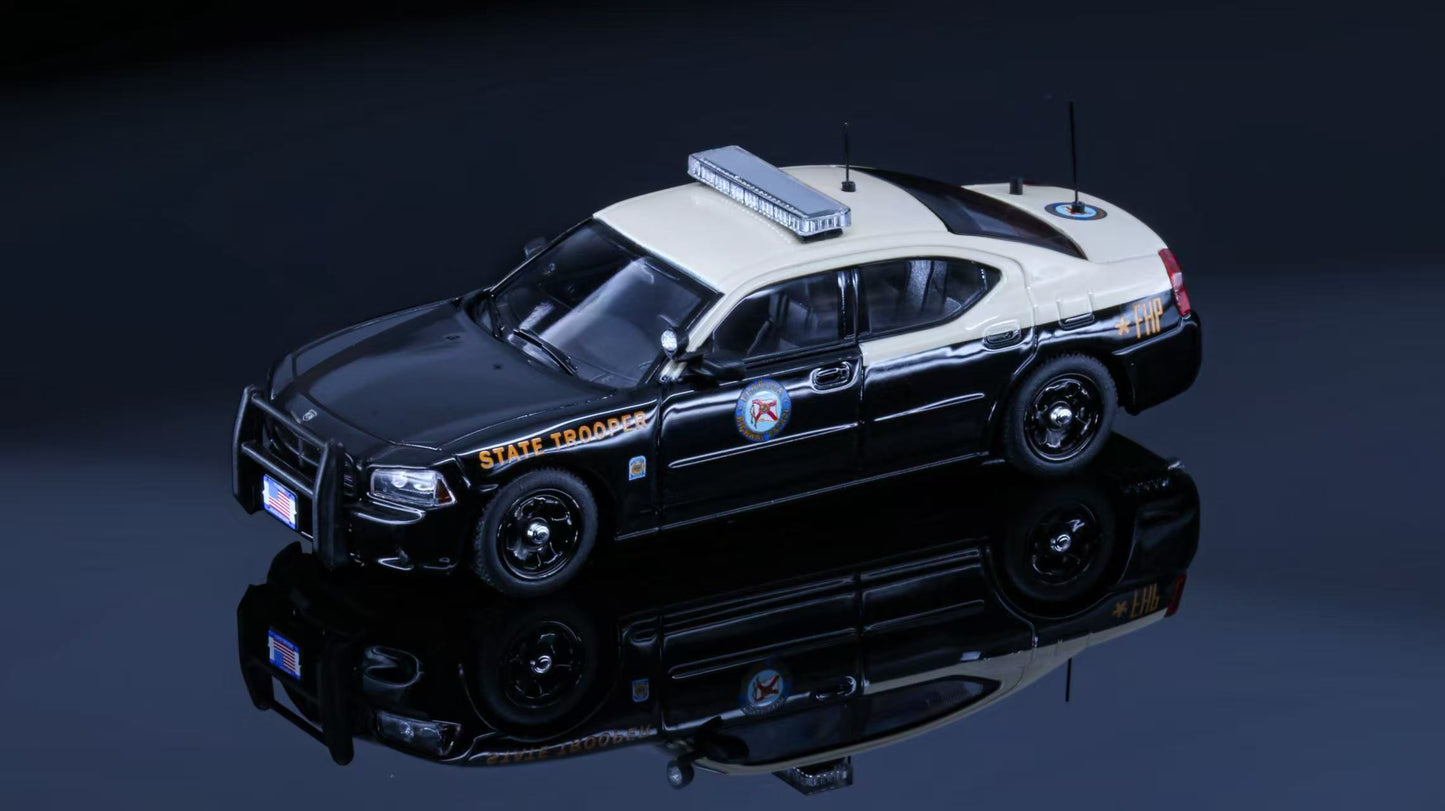 [Pre-order] Rollin 1:64 Florida Highway Patrol 08 Charger FHP