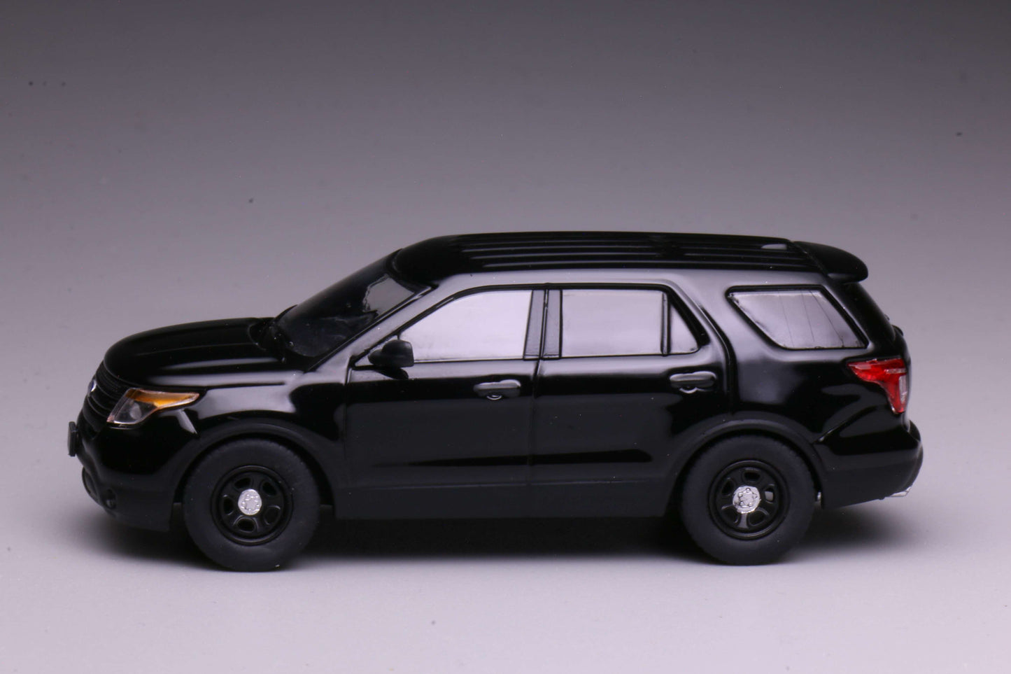 [Pre-order] 596 1:64 2013 Expolorer Black SUV Diecast America car