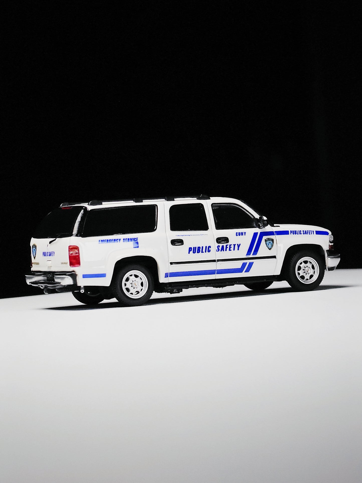 [Pre-order] MK Miniatures 1:64 Suburban White CUNY Public Safety