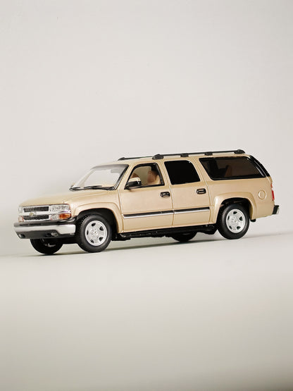 [Pre-order] MK Miniatures 1:64 Suburban Gold