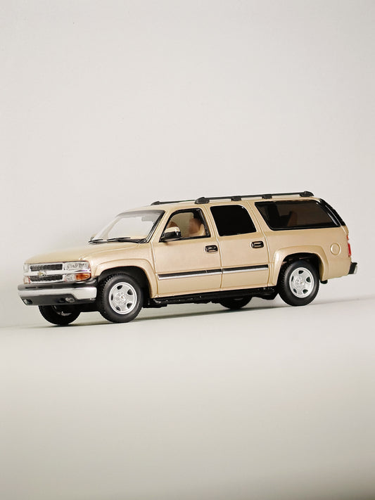 [Pre-order] MK Miniatures 1:64 Suburban Gold