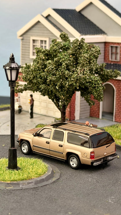 [Pre-order] MK Miniatures 1:64 Suburban Gold