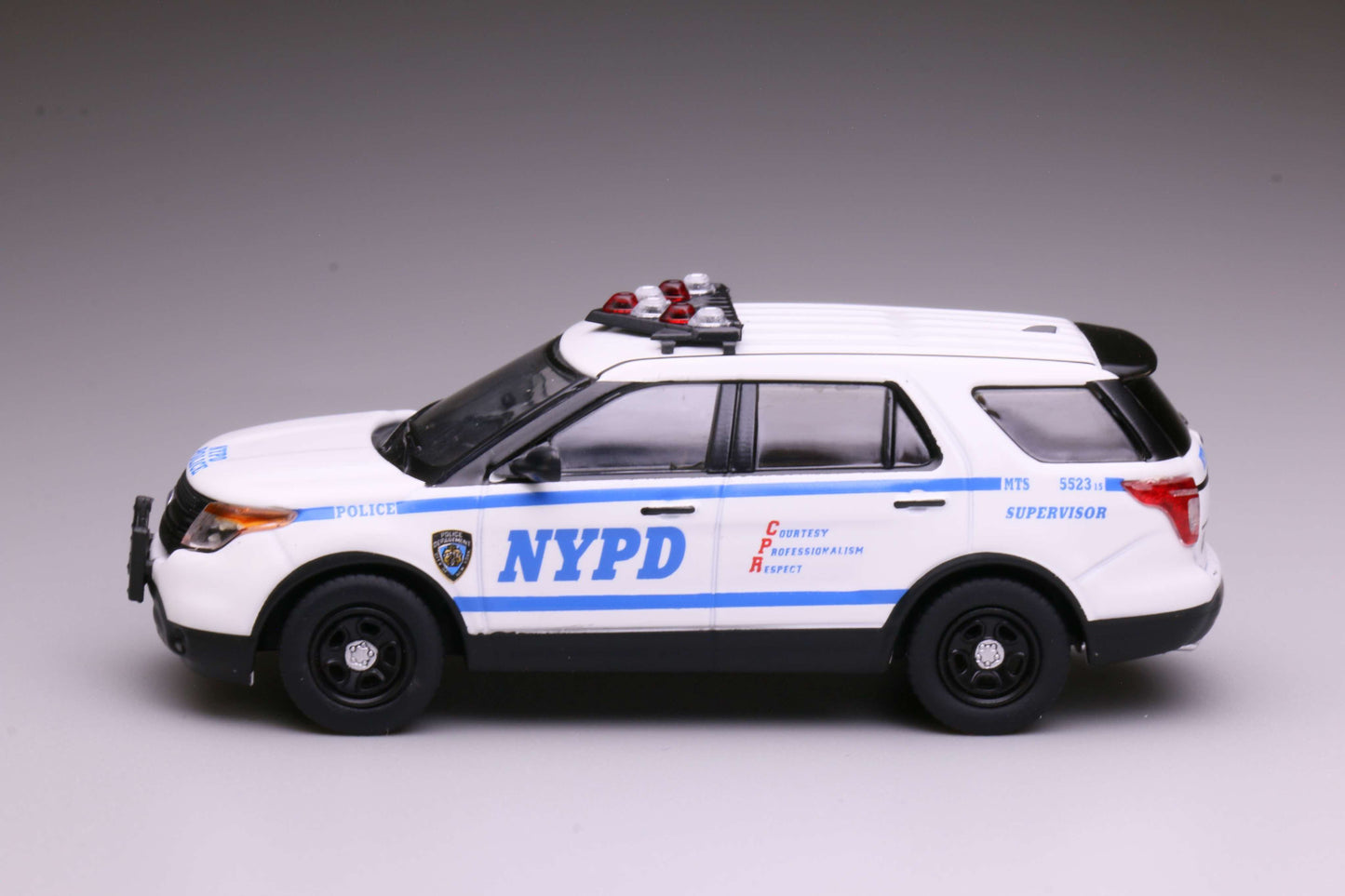 [Pre-order] 596 1:64 2013 Explorer White SUV New York Police NYPD
