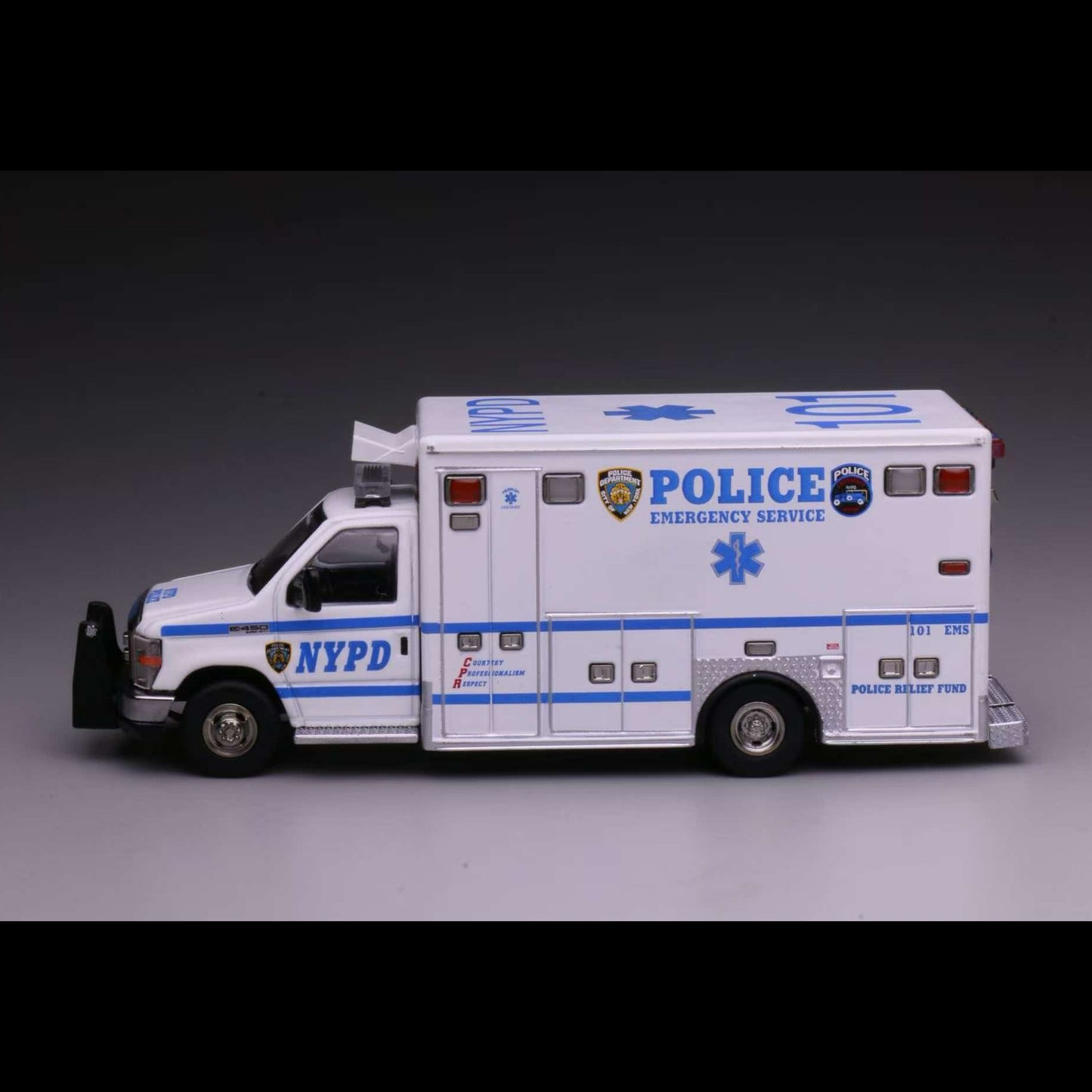 [Pre-order] 596 1/64 E450 Ambulance New York Police NYPD