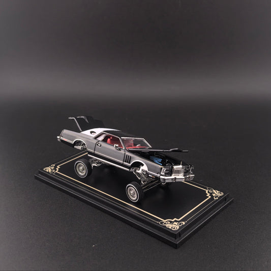Finework 1:64 1979 Continental Lowrider Black