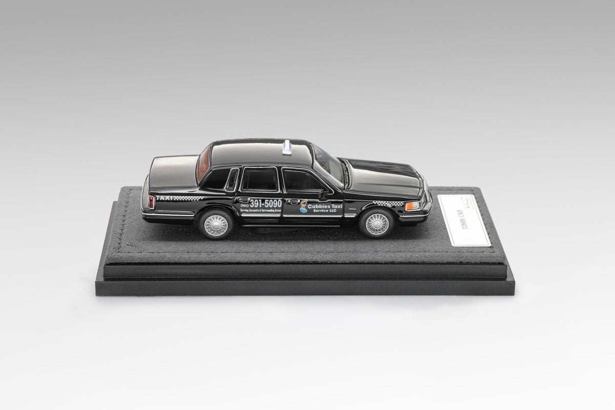 [Pre-order] MK Miniatures 1993 Town car Florida Cabbies Taxi Service