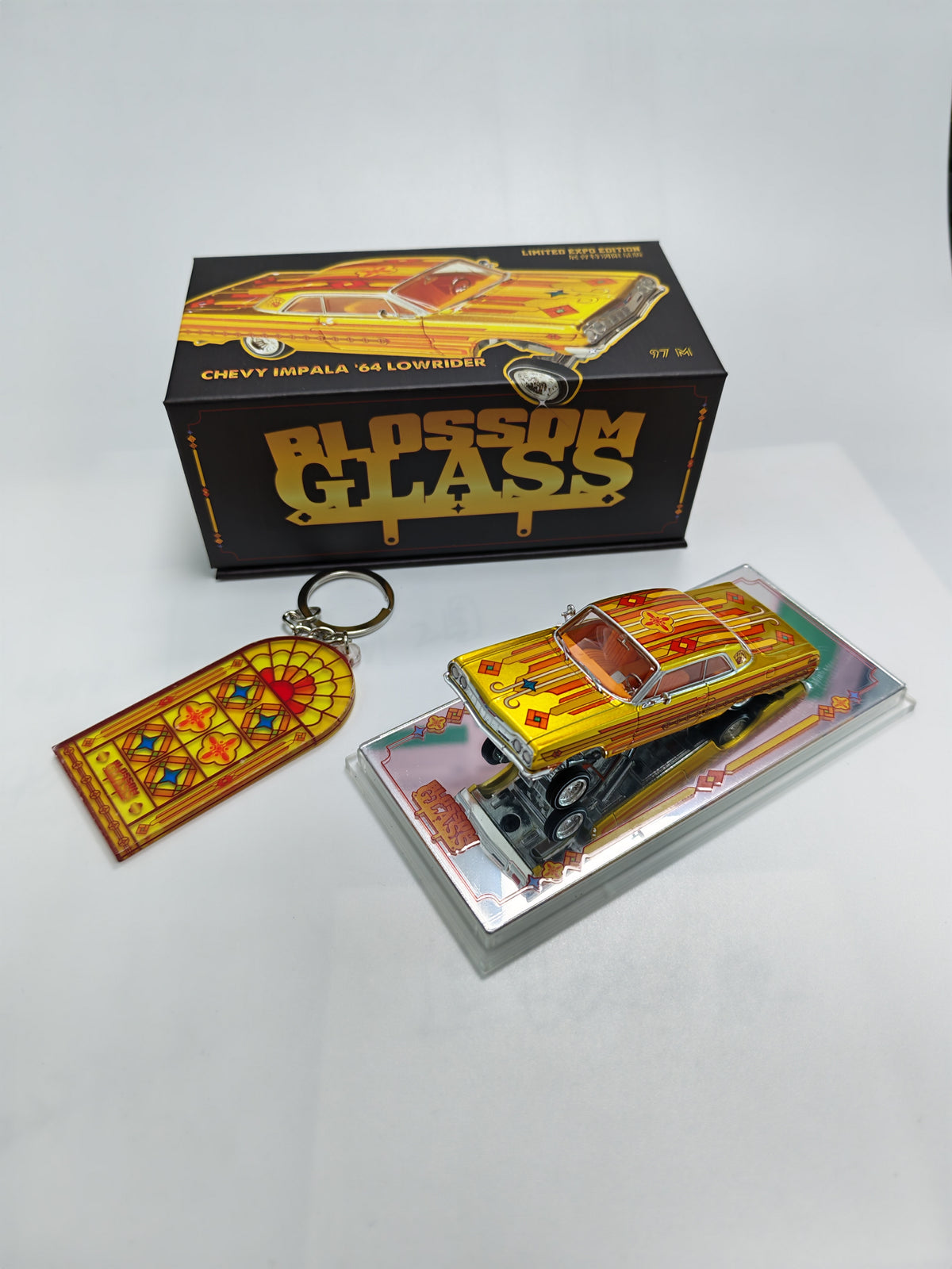 [Pre-order] 97 M APAxpo Exclusive 1:64 1964 Impala SS Lowrider Gold