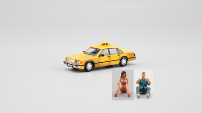 [Pre-order November] Perka 1/64 Vice City Diecast Model car Taxi With 2 figure