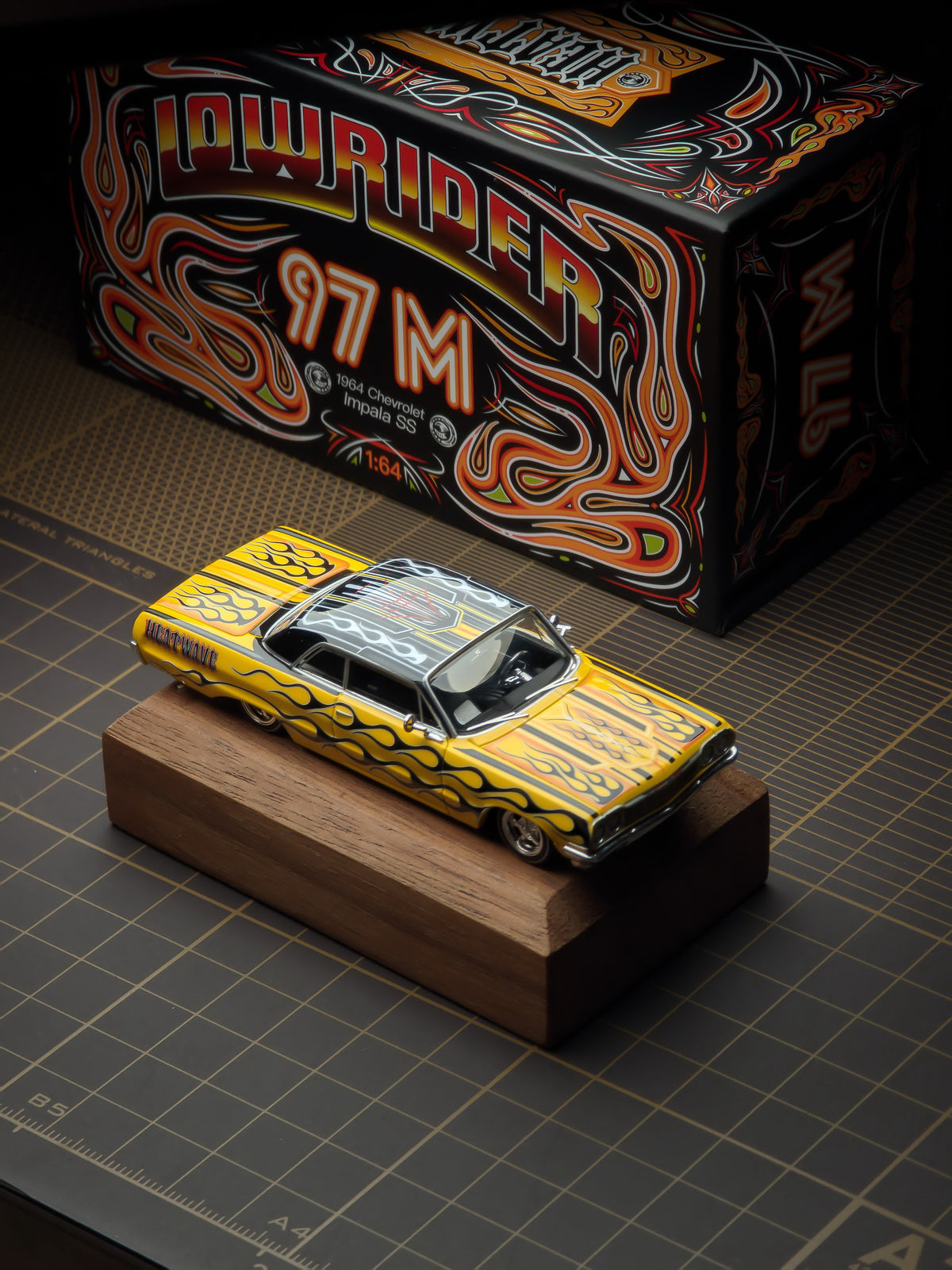 [Pre order] 97M Hangzhou Convention Exclusive 1:64 1964 Impala SS Lowrider Yellow Flame