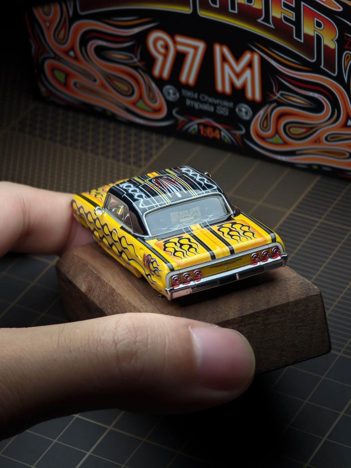 [Pre order] 97M Hangzhou Convention Exclusive 1:64 1964 Impala SS Lowrider Yellow Flame