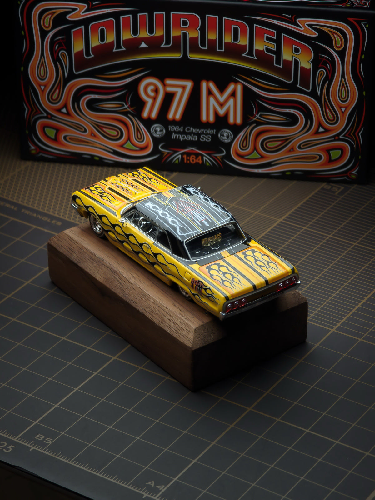[Pre order] 97M Hangzhou Convention Exclusive 1:64 1964 Impala SS Lowrider Yellow Flame