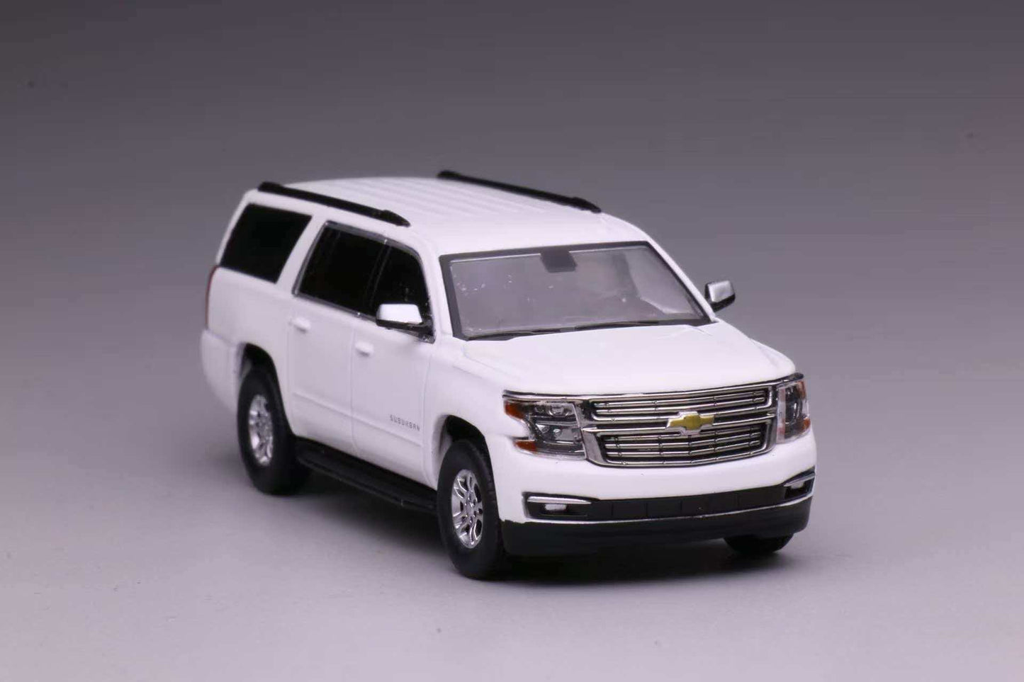 [Pre-order] 596 1:64 Chevrolet 15 Suburban White Diecast
