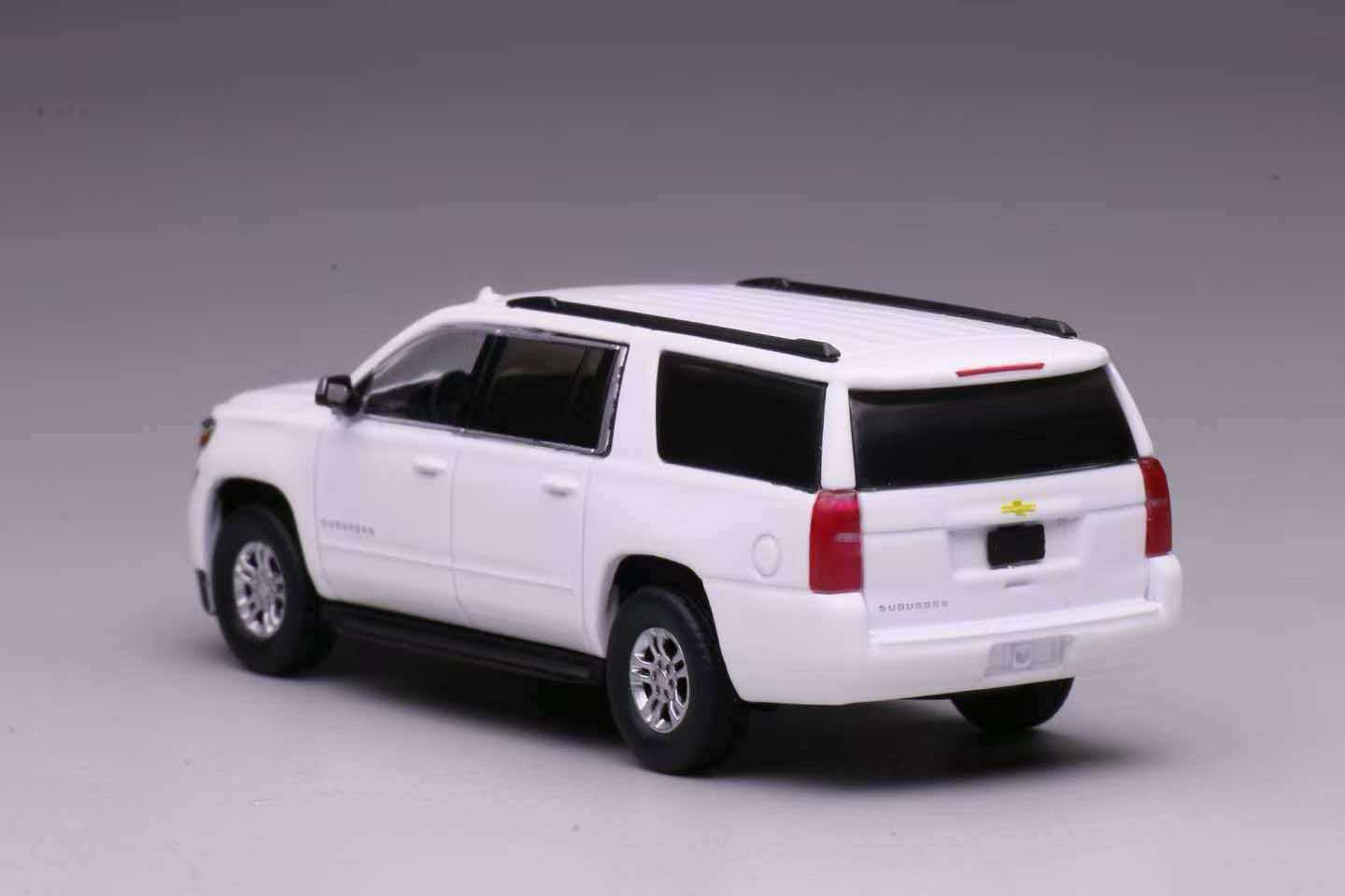 [Pre-order] 596 1:64 Chevrolet 15 Suburban White Diecast