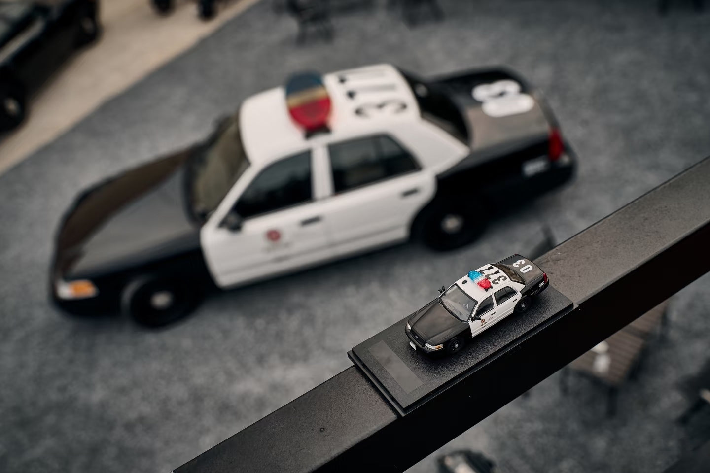 Rollin 1:64 Ford Crown Victoria Los Angeles Police Department No.377 LAPD