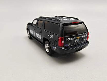 596 1:64 Mexico Exclusive Chevrolet Suburban Mexico Federal Police 2 version