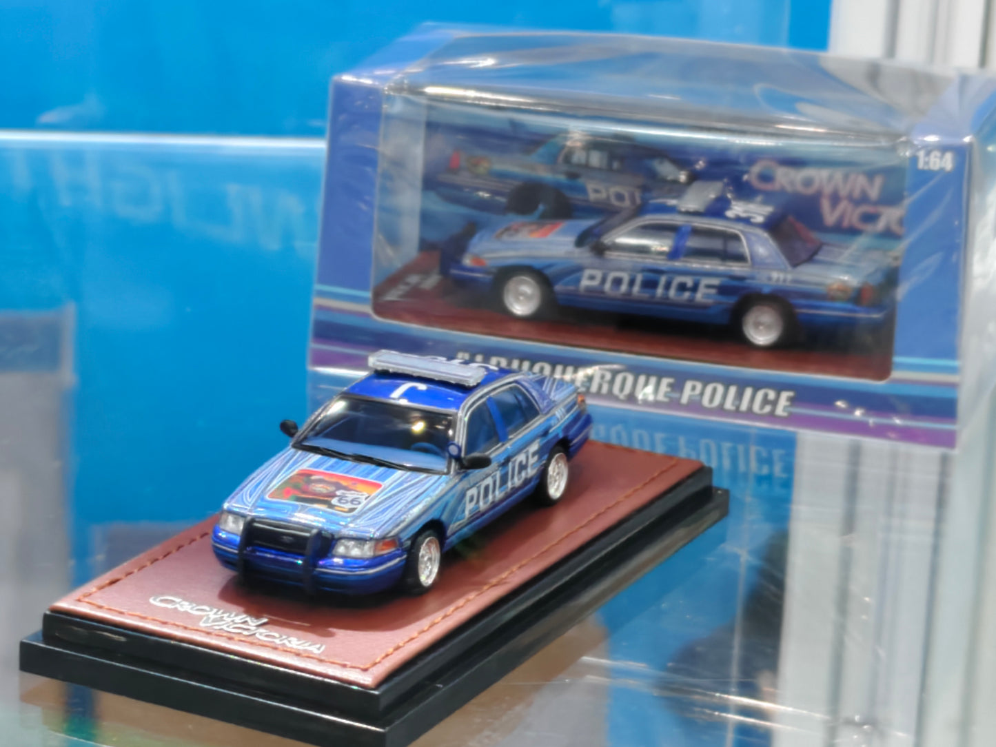 [Pre-order] GOC 1:64 Ford Crown Victoria Albuquerque Police APAxpo Exclusive