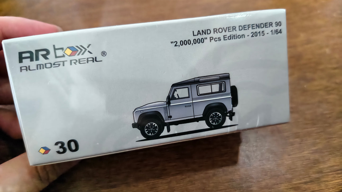 AR Box 1:64 Land Rover Defender 90 Silver