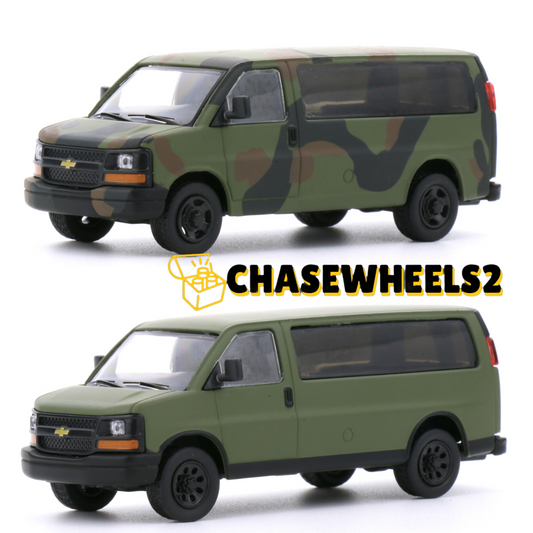 596 Model 1:64 Geen Camouflage Chevrolet Express