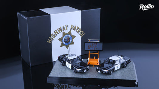 [Pre-order] Rollin 1/64 APAxpo Exclusive CHP Last 2 Ford Crown Victoria California Highway Patrol