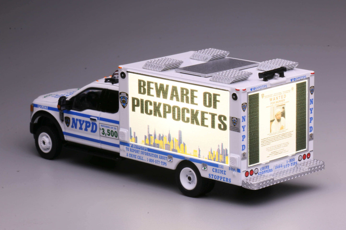 [Pre-order] 596 1:64 F550 Truck New York Police Promotional Truck with working light