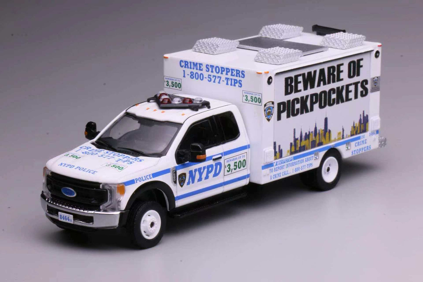 [Pre-order] 596 1:64 F550 Truck New York Police Promotional Truck with working light