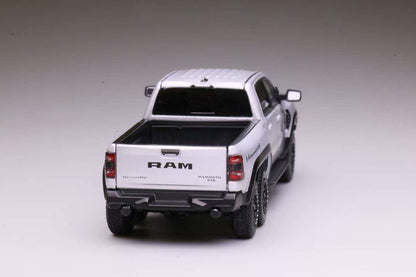 [Pre-order] 596 1/64 Sliver Dodge Ram 1500 TRX Mammoth 6x6 with working Light