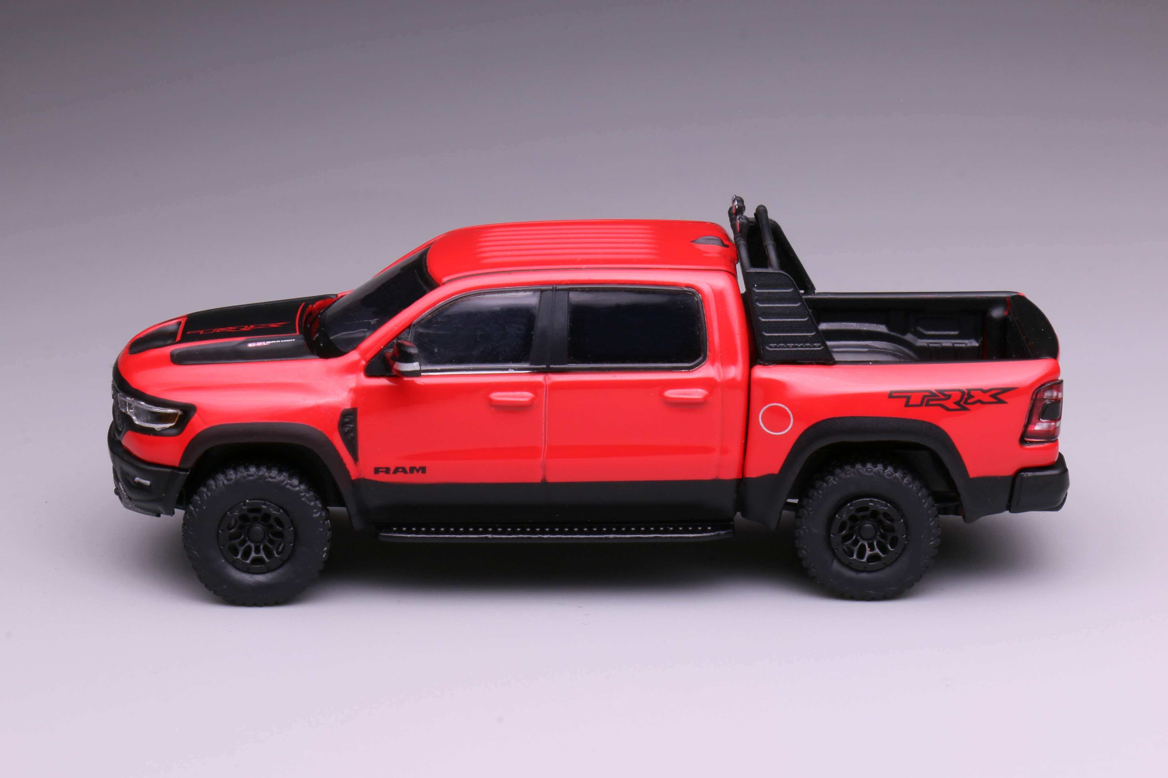 Pre-order] 596 1:64 Dodge Ram 1500 SRX Sports Red – Chasewheels2